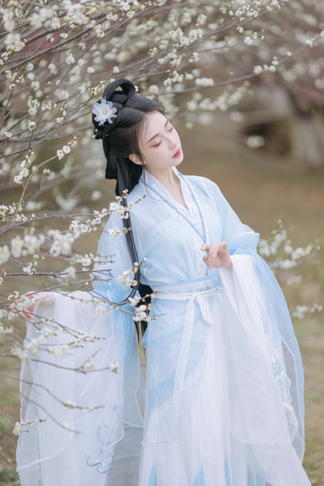 YiTuYu艺图语 Vol.8811 Wu Qiao Bu Cheng Hu (20P)