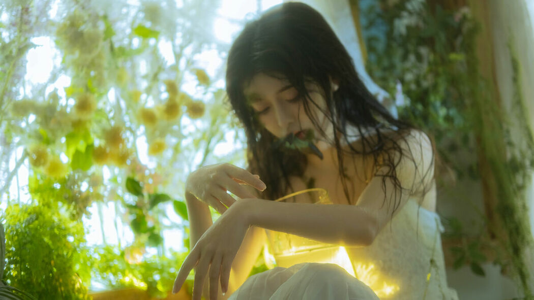 YiTuYu艺图语 Vol.8825 Xing Zhi Ka Tao (23P)