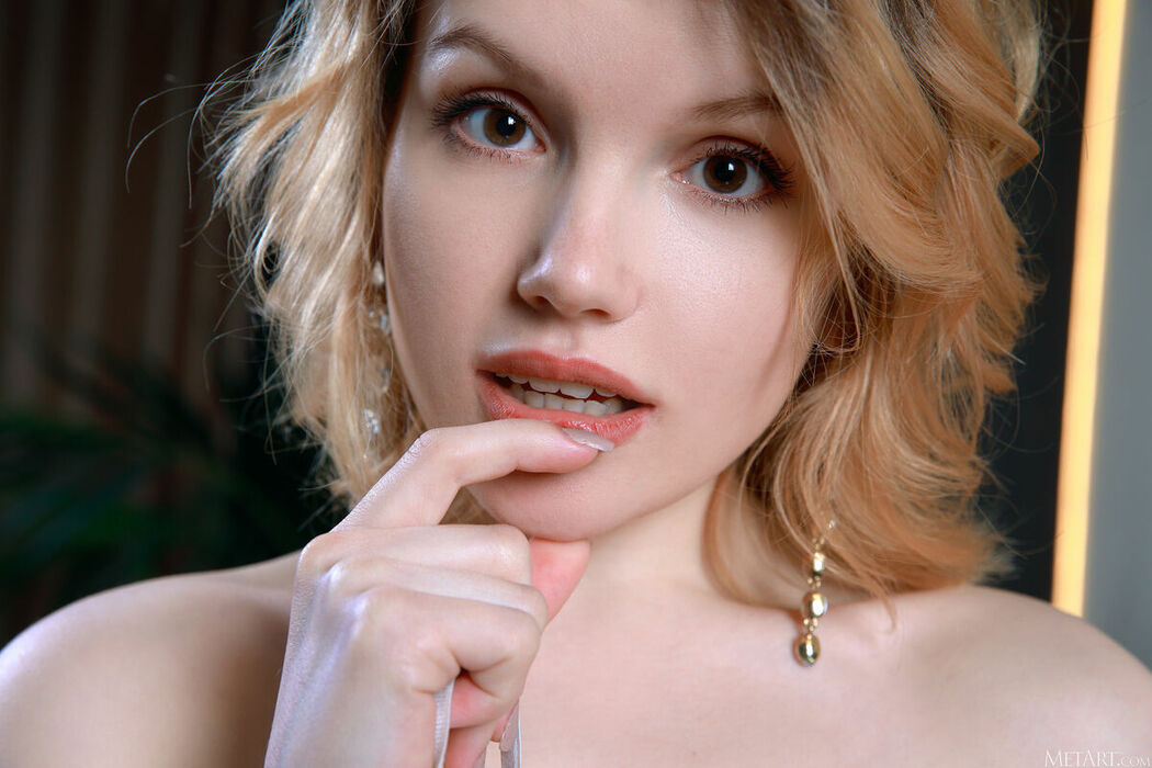 MetArt Florens – Flawless Figure Part02 (61P)