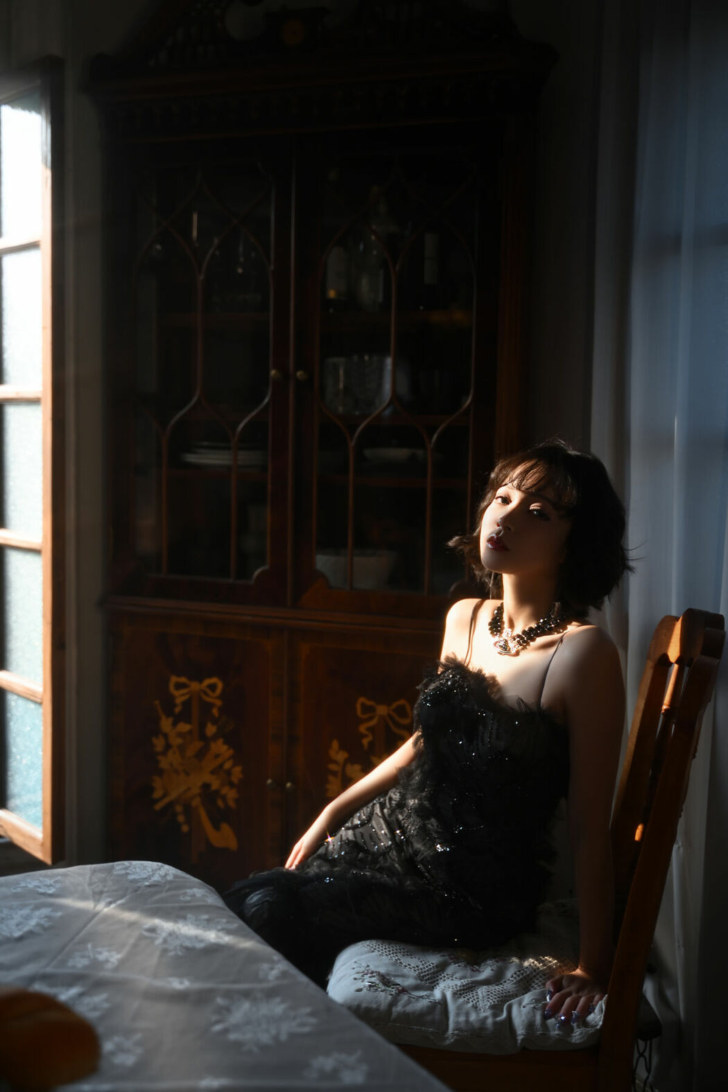 YiTuYu艺图语 Vol.8835 Yi Ming (28P)