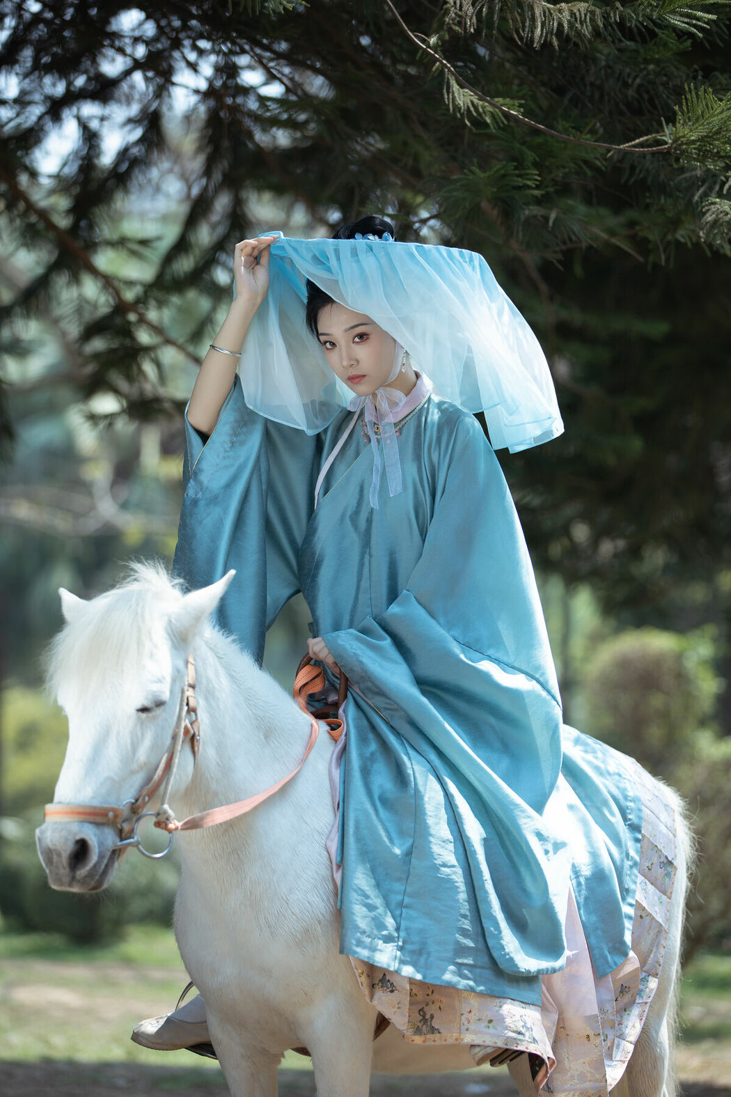 YiTuYu艺图语 Vol.8831 Zhi Zhi Qi (30P)