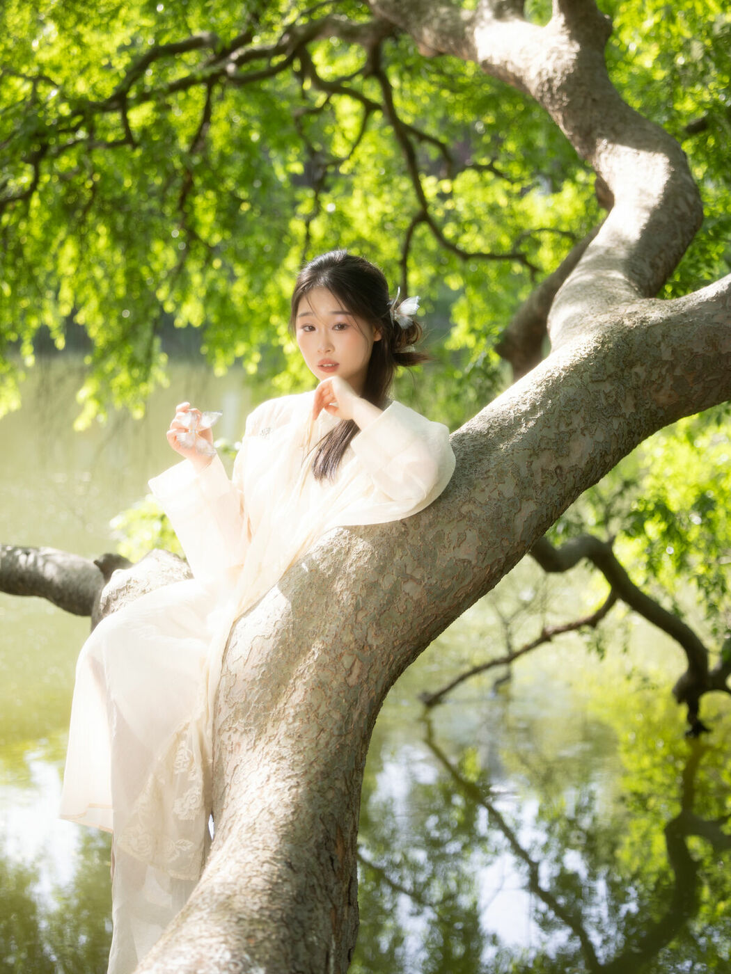 YiTuYu艺图语 Vol.8828 Qiu Qiu (21P)