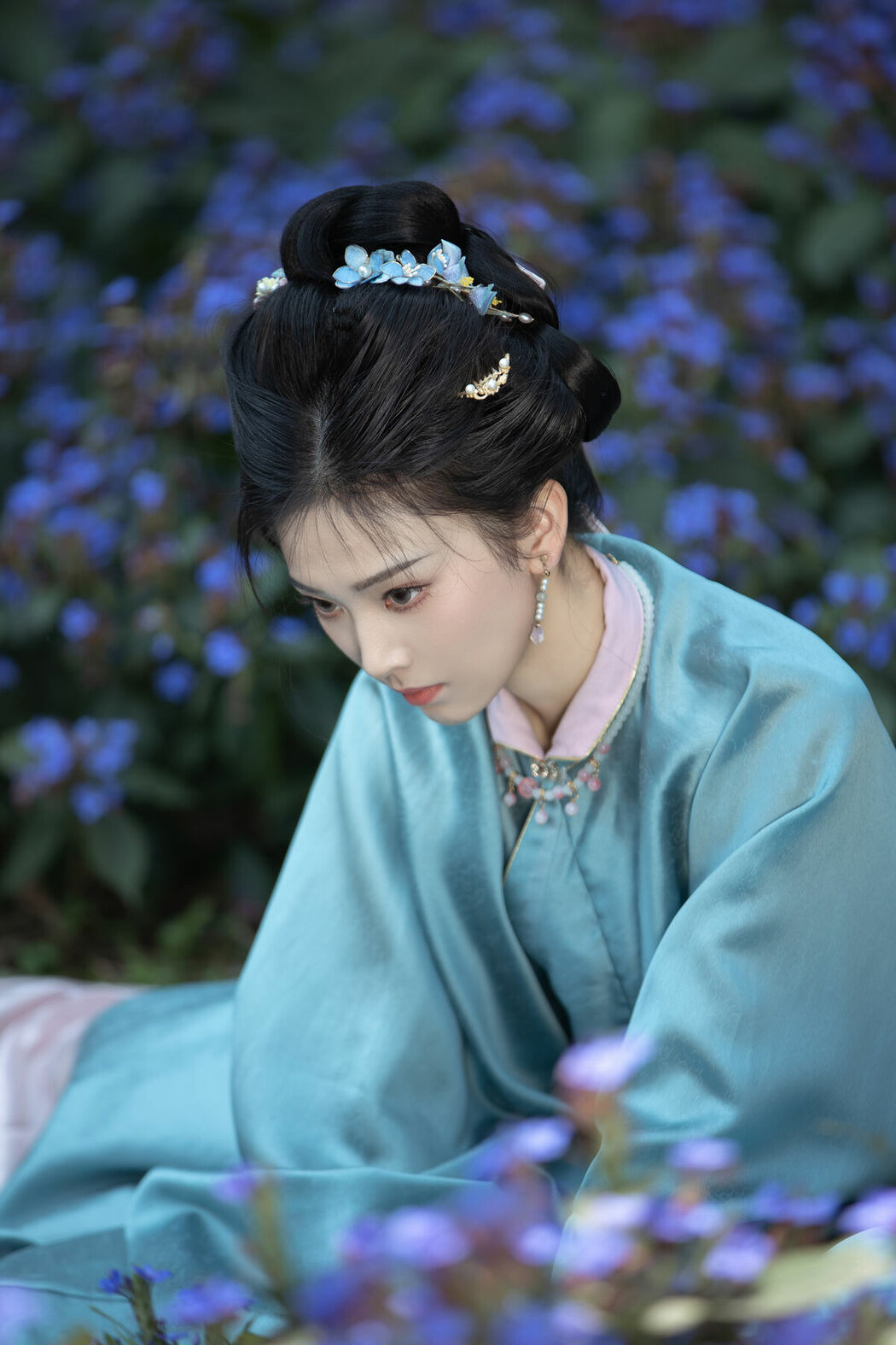 YiTuYu艺图语 Vol.8831 Zhi Zhi Qi (30P)