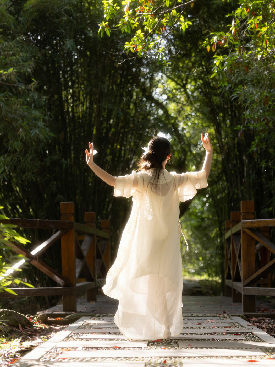 YiTuYu艺图语 Vol.8828 Qiu Qiu (21P)