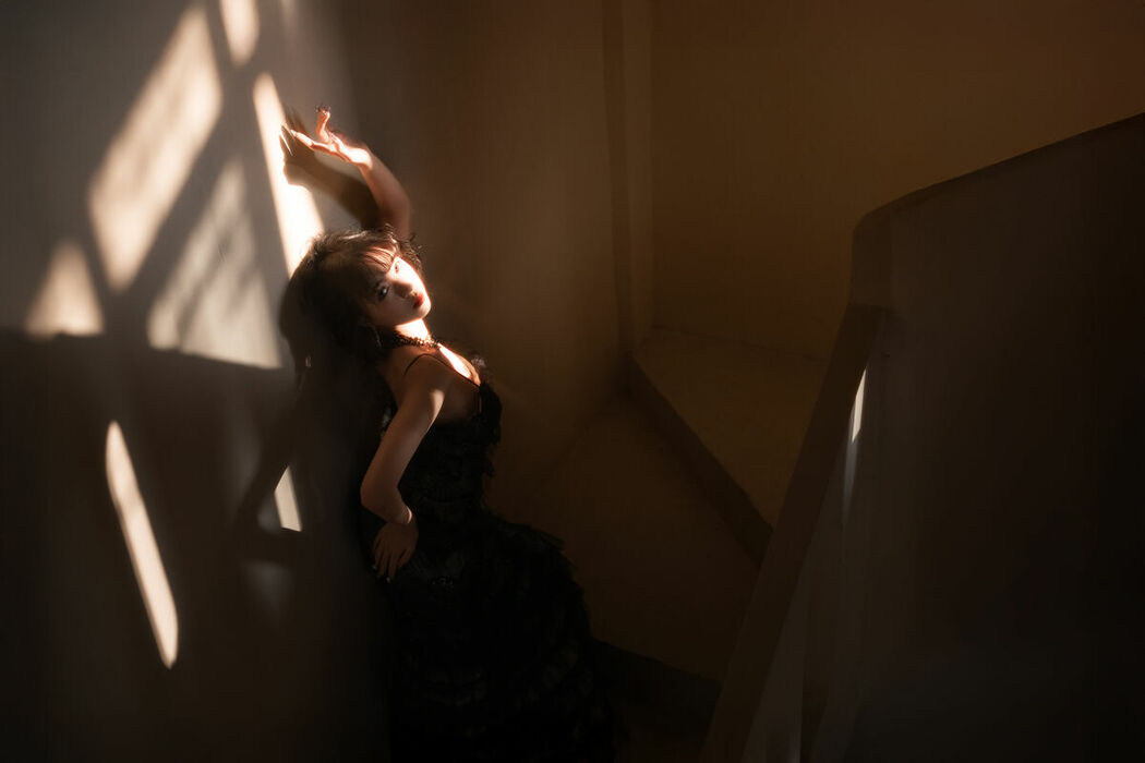 YiTuYu艺图语 Vol.8835 Yi Ming (28P)