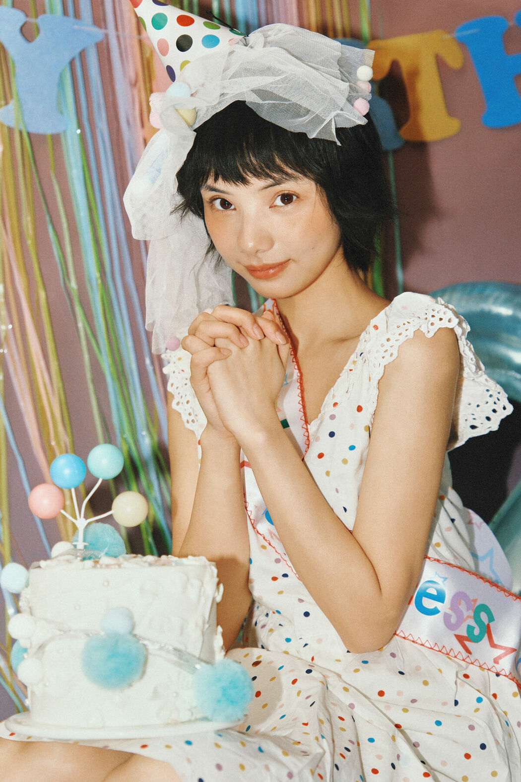 YiTuYu艺图语 Vol.8829 YiYi (25P)