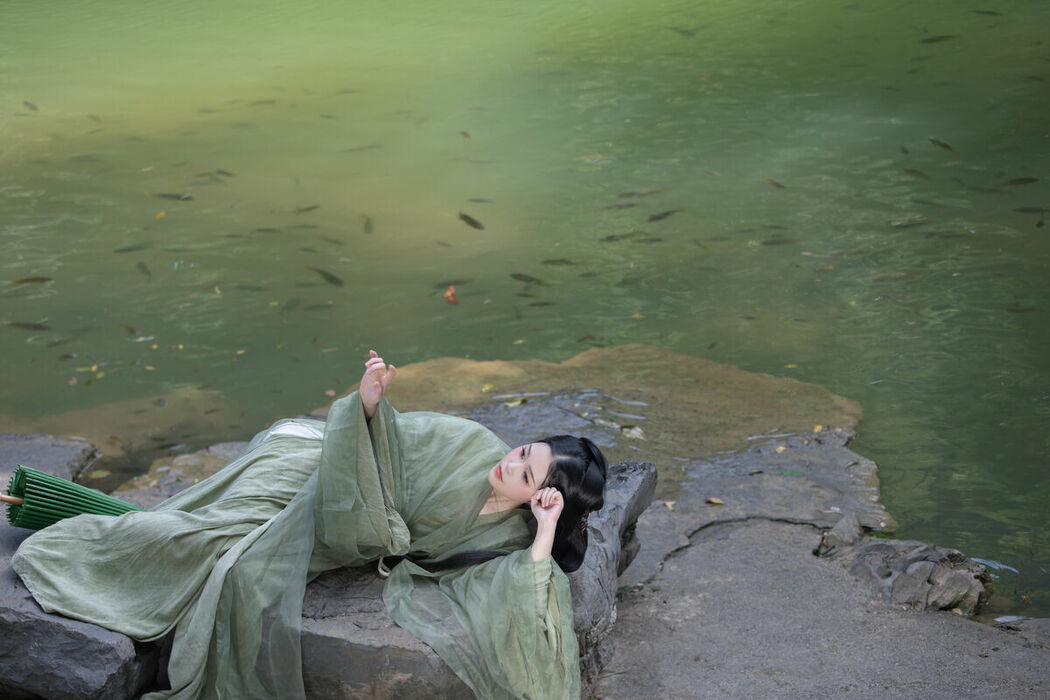 YiTuYu艺图语 Vol.8832 Yi Ming (36P)