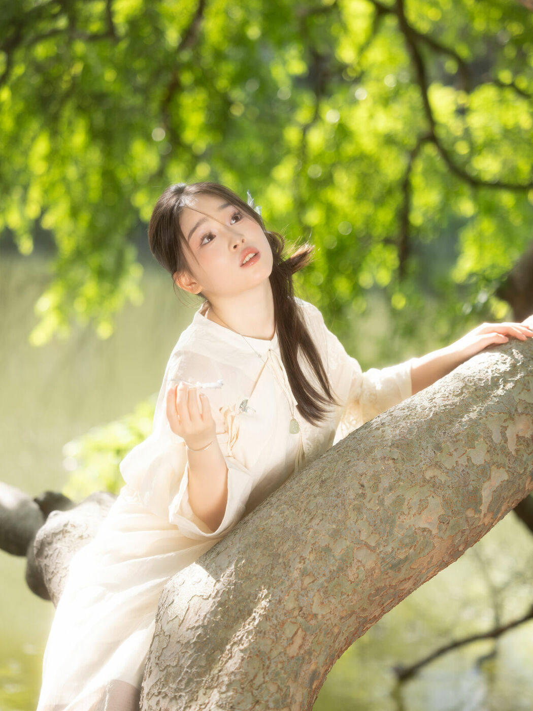 YiTuYu艺图语 Vol.8828 Qiu Qiu (21P)