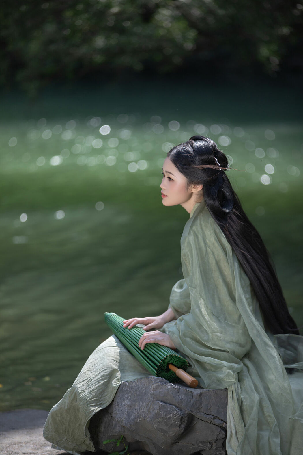 YiTuYu艺图语 Vol.8832 Yi Ming (36P)