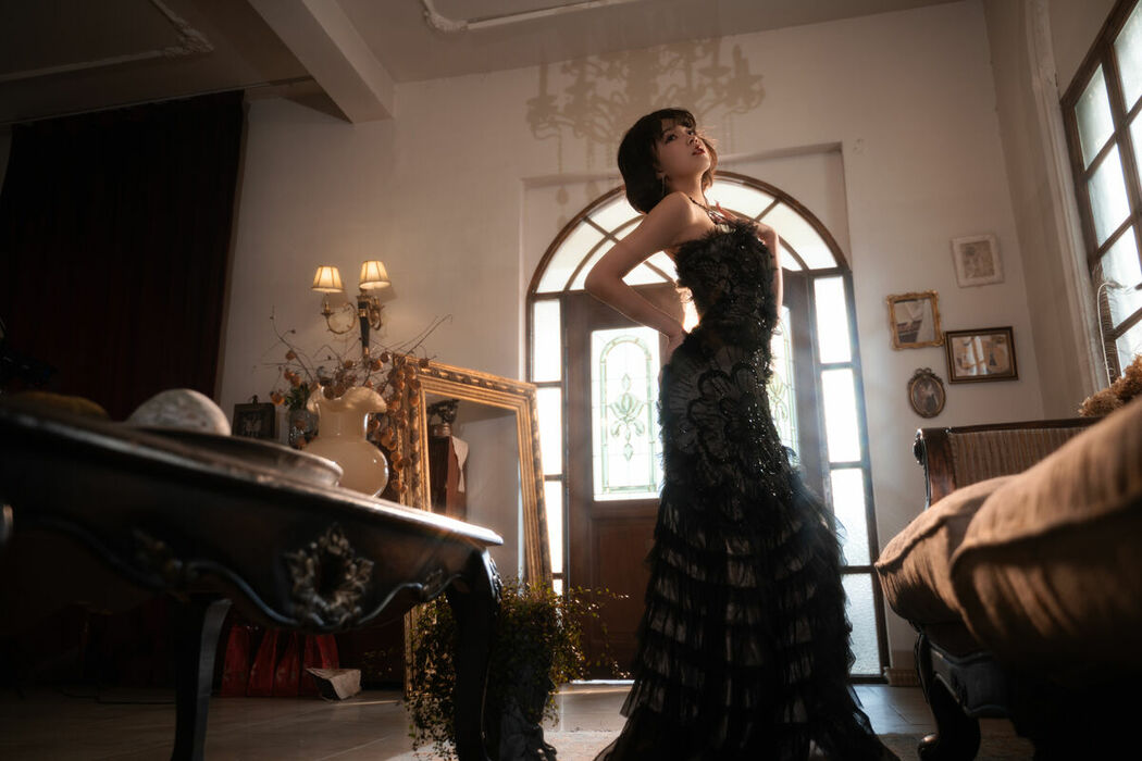 YiTuYu艺图语 Vol.8835 Yi Ming (28P)