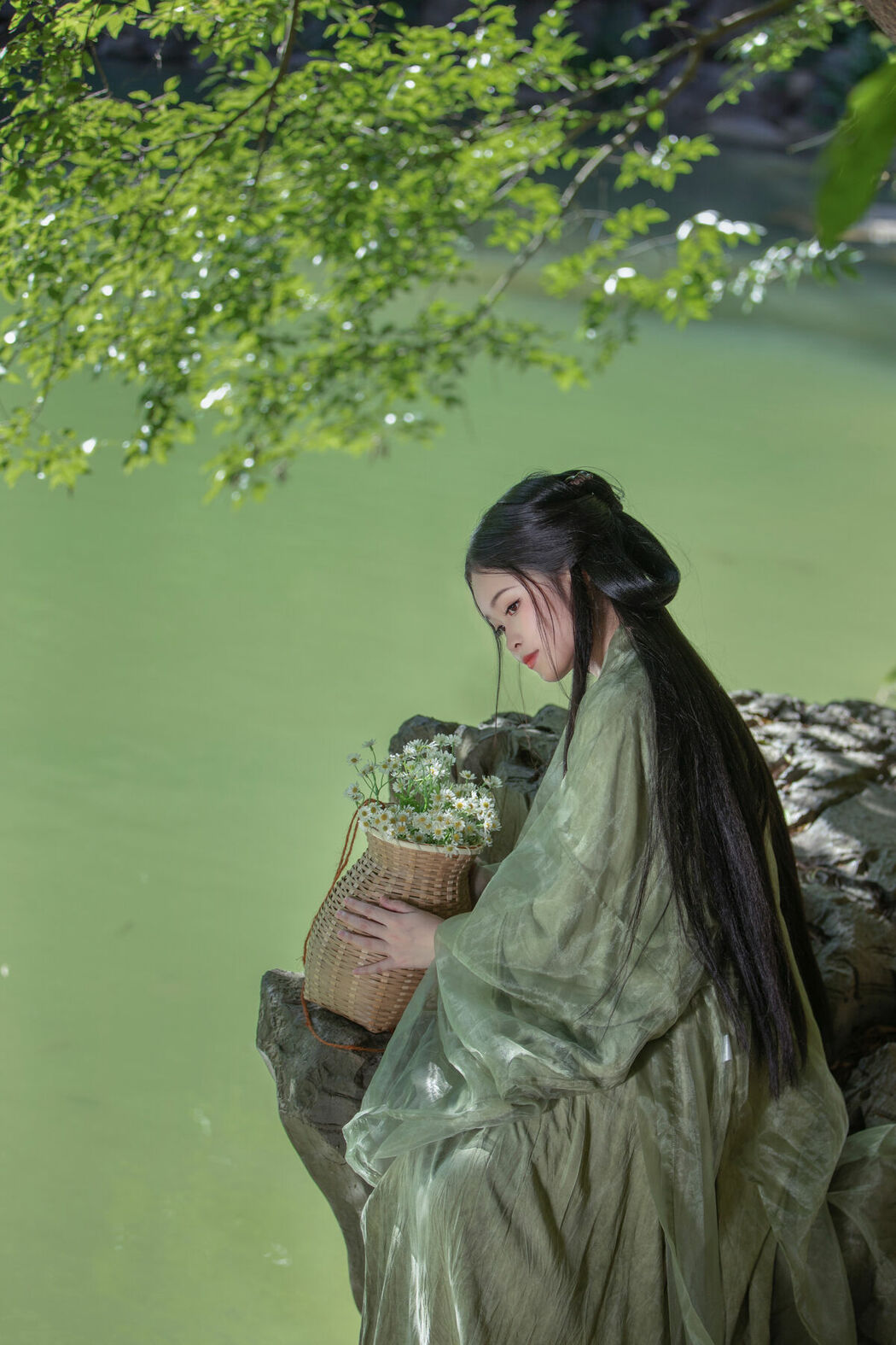 YiTuYu艺图语 Vol.8832 Yi Ming (36P)