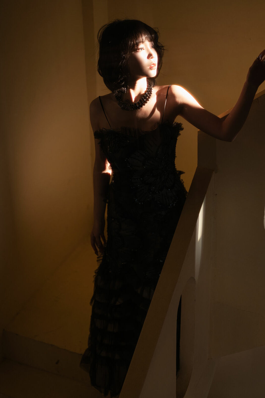 YiTuYu艺图语 Vol.8835 Yi Ming (28P)