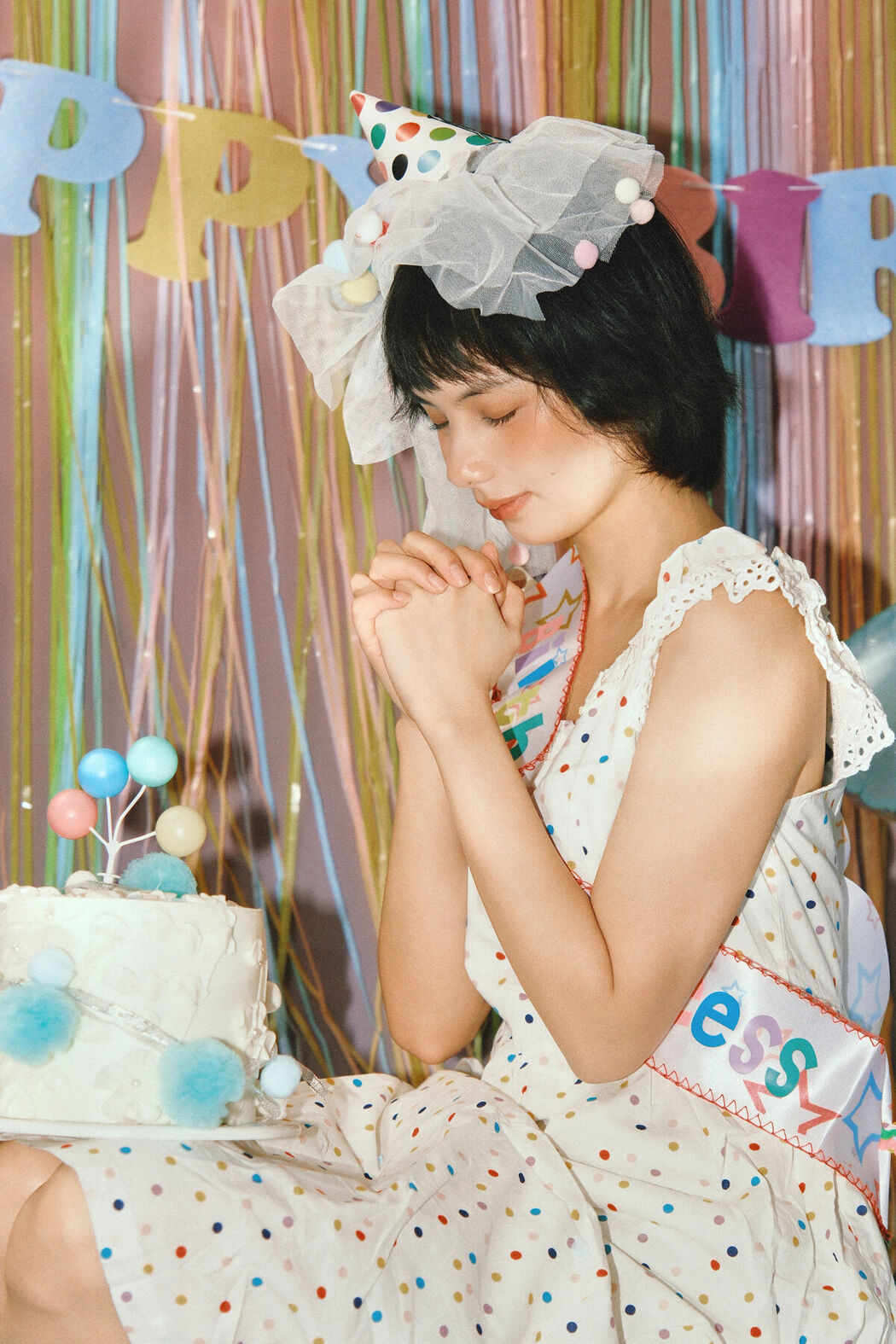 YiTuYu艺图语 Vol.8829 YiYi (25P)