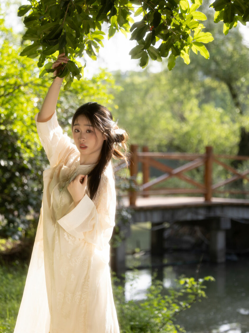 YiTuYu艺图语 Vol.8828 Qiu Qiu (21P)