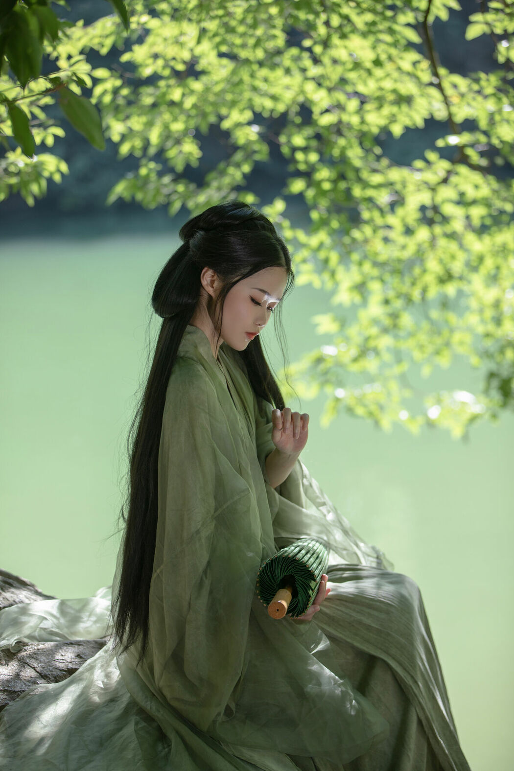 YiTuYu艺图语 Vol.8832 Yi Ming (36P)