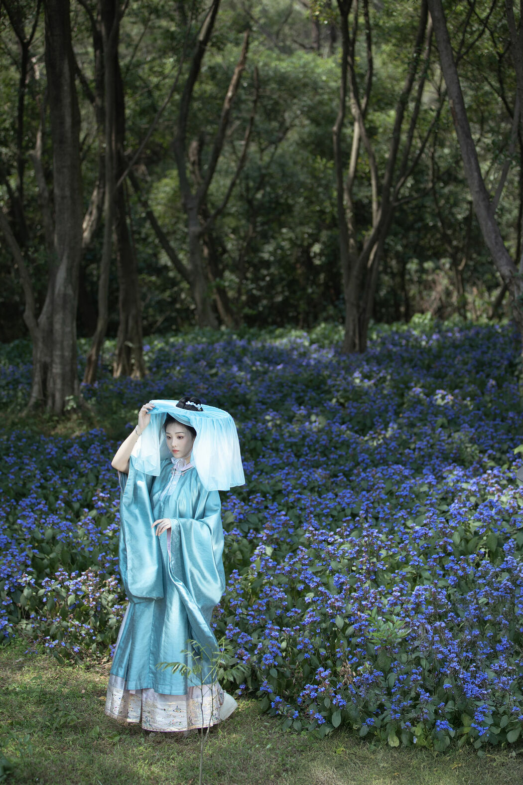 YiTuYu艺图语 Vol.8831 Zhi Zhi Qi (30P)