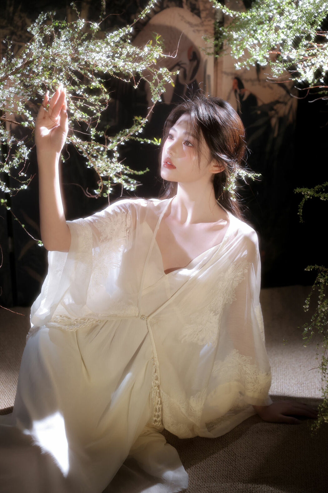 YiTuYu艺图语 Vol.8827 Jia Yi (15P)