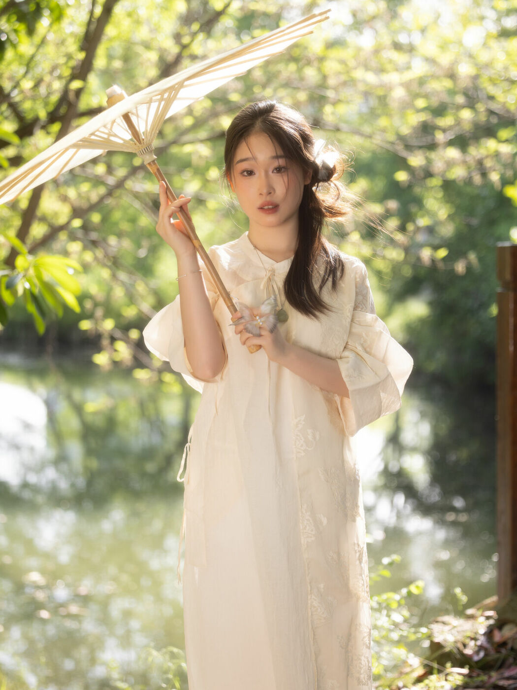 YiTuYu艺图语 Vol.8828 Qiu Qiu (21P)