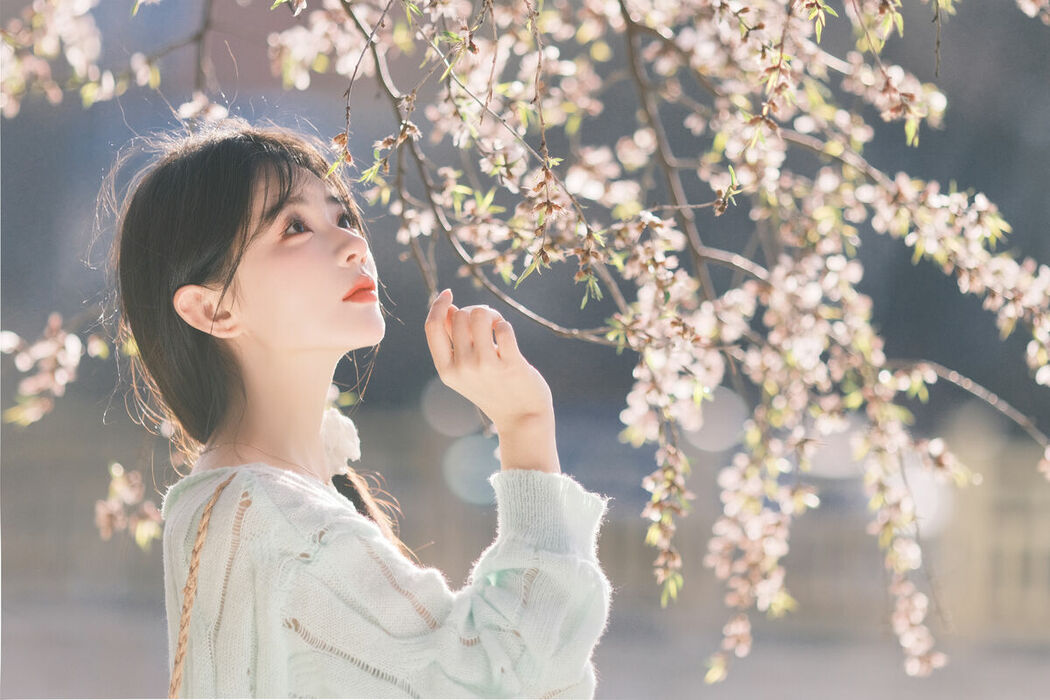 YiTuYu艺图语 Vol.8836 Yang Yi Mo (21P)