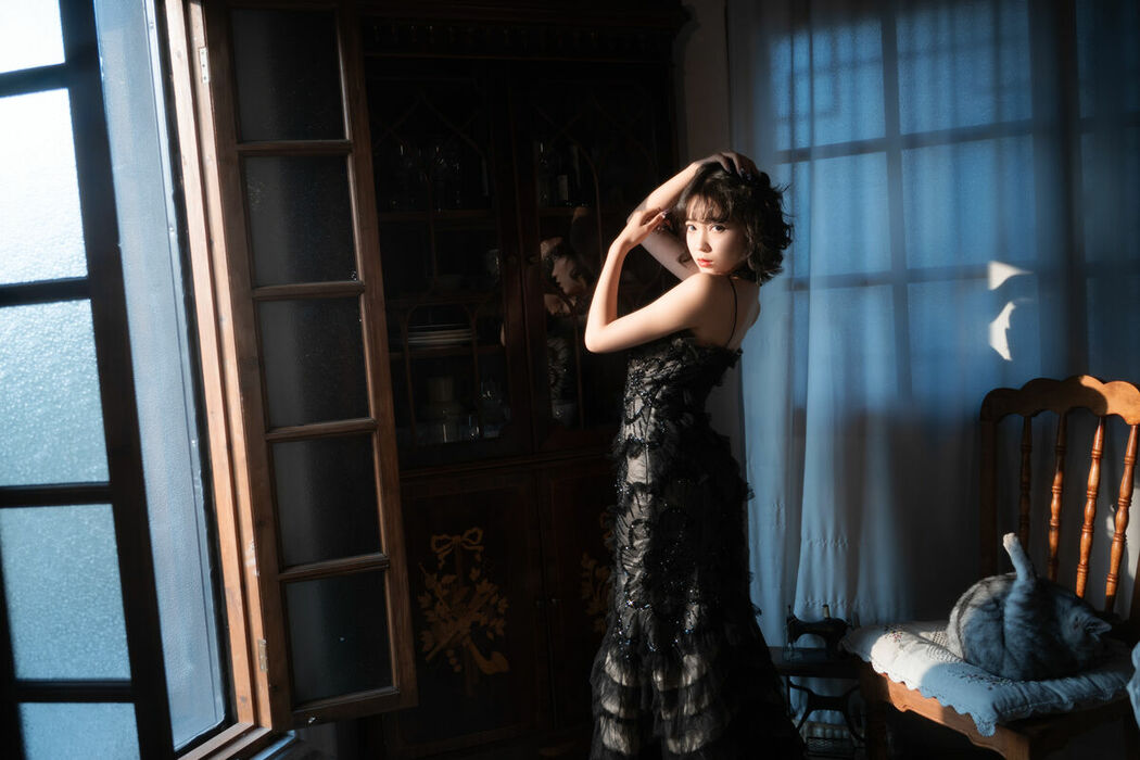 YiTuYu艺图语 Vol.8835 Yi Ming (28P)