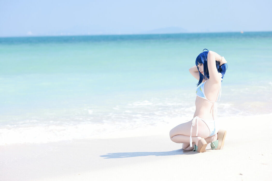 Coser@G44不会受伤 – 八奈见杏菜 泳装 (30P)