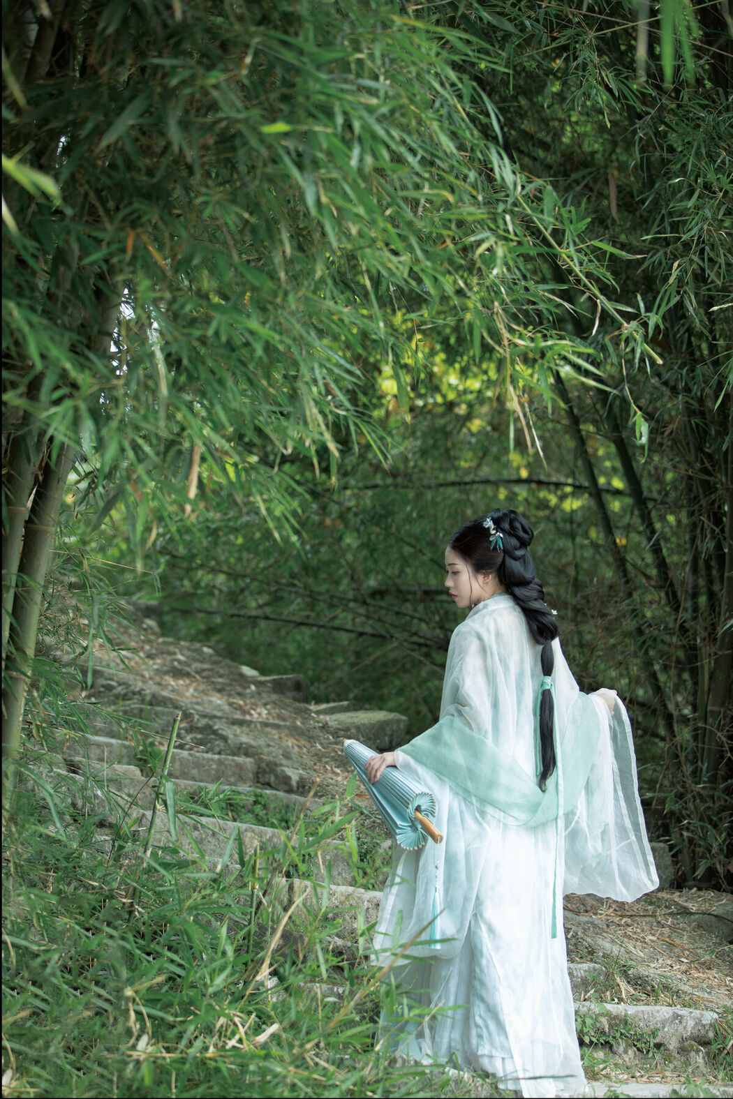 YiTuYu艺图语 Vol.8840 Ku Ku (23P)