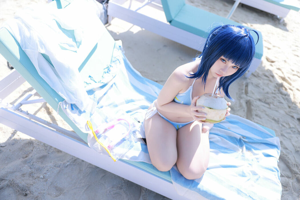 Coser@G44不会受伤 – 八奈见杏菜 泳装 (30P)