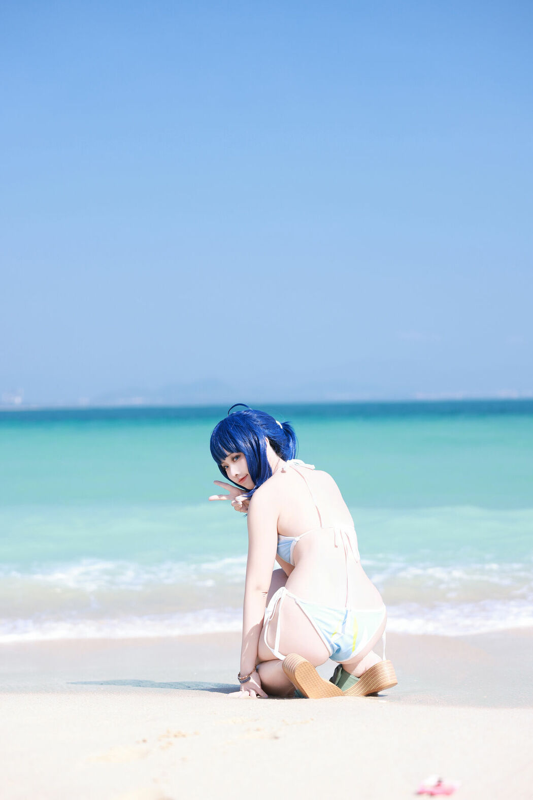 Coser@G44不会受伤 – 八奈见杏菜 泳装 (30P)