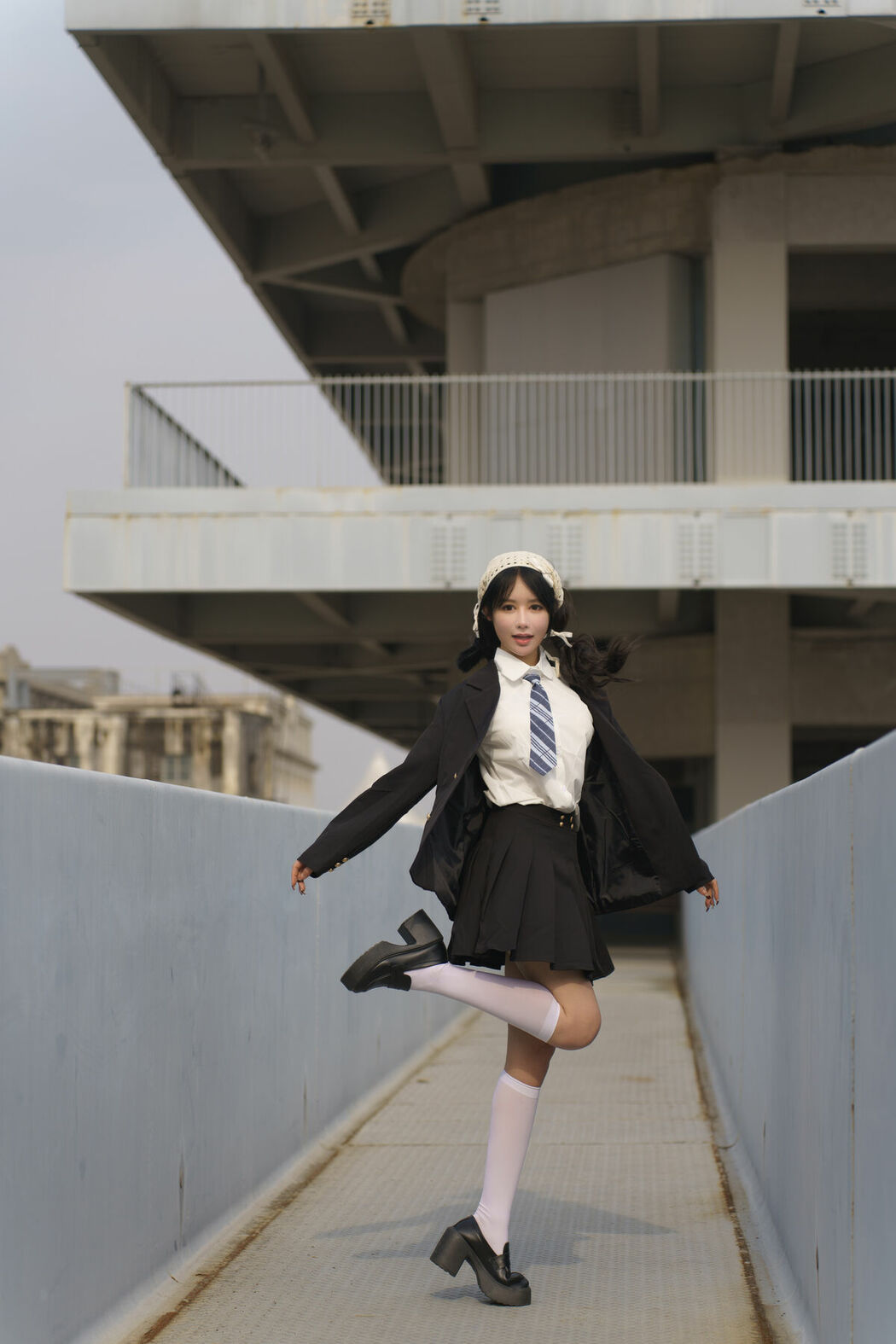 YiTuYu艺图语 Vol.8841 Yuan Yuan Cheng (33P)