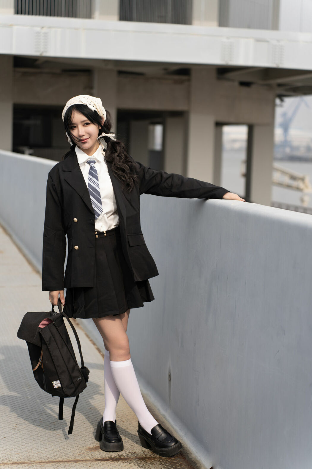 YiTuYu艺图语 Vol.8841 Yuan Yuan Cheng (33P)