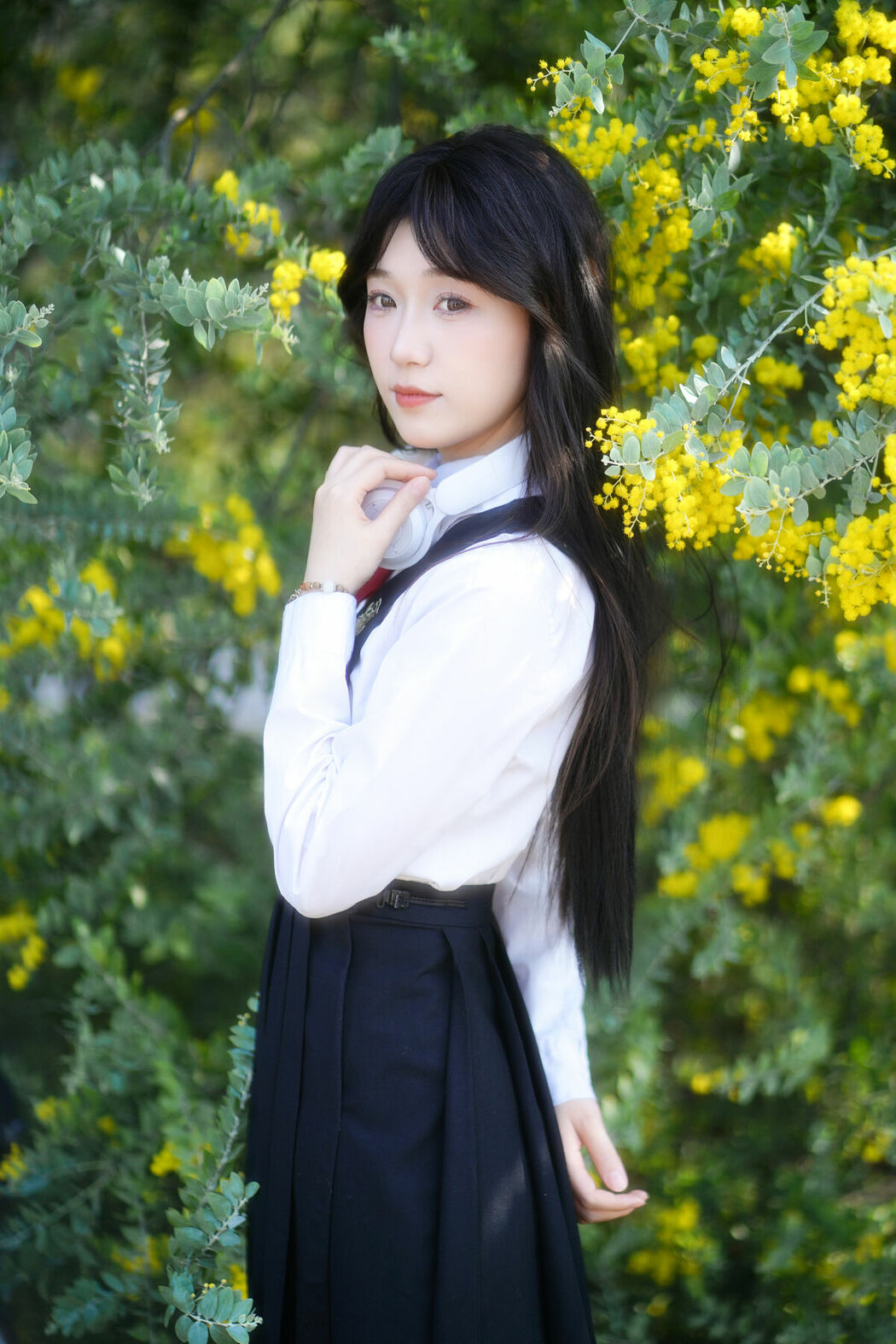 YiTuYu艺图语 Vol.8847 Zi Yu He Dian Tian De Ya (15P)