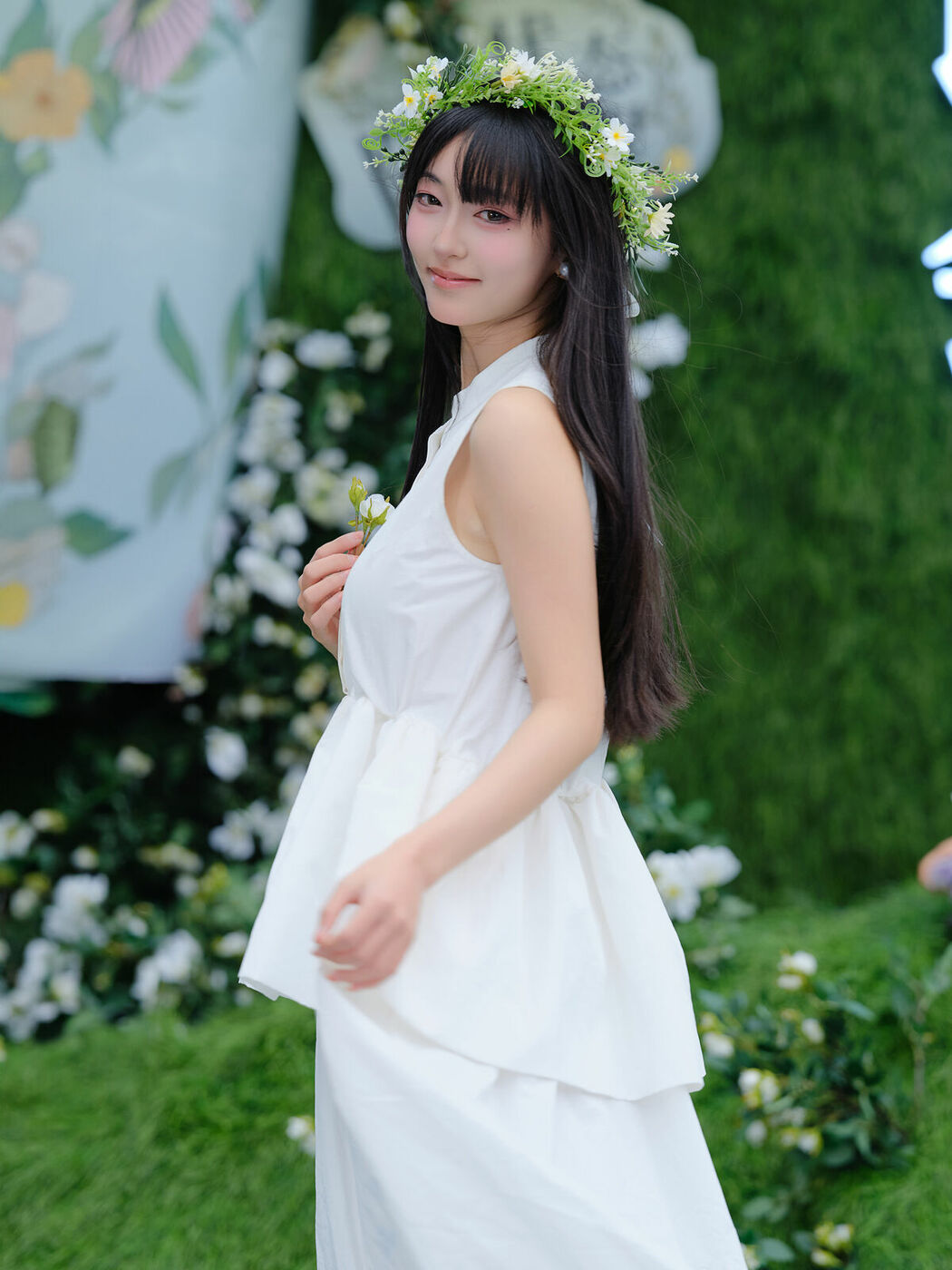 YiTuYu艺图语 Vol.8850 Leng Ku Wang Ye (17P)