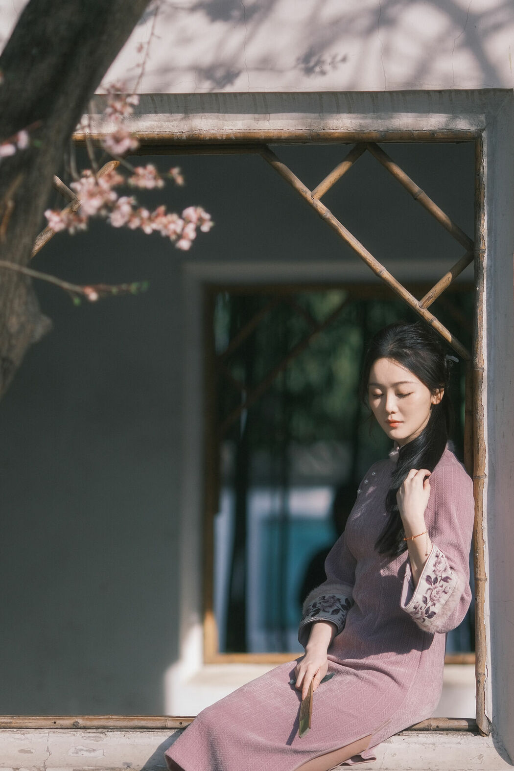 YiTuYu艺图语 Vol.8849 Xiao Ye Ye Lou Xin Yue Moon (21P)