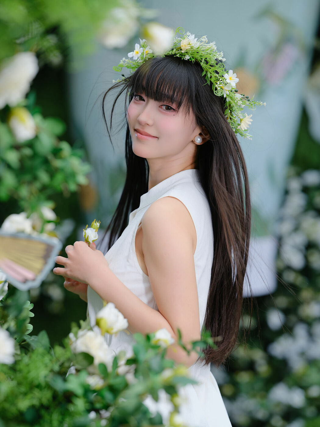 YiTuYu艺图语 Vol.8850 Leng Ku Wang Ye (17P)