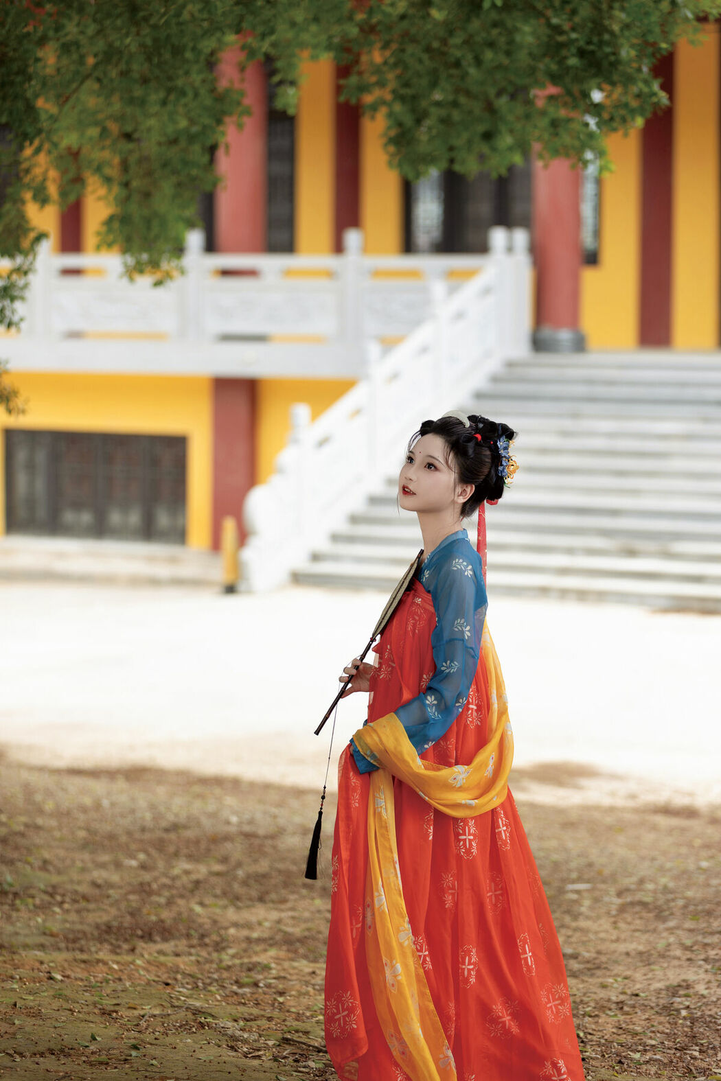 YiTuYu艺图语 Vol.8852 E E Chi Bu Bao (34P)