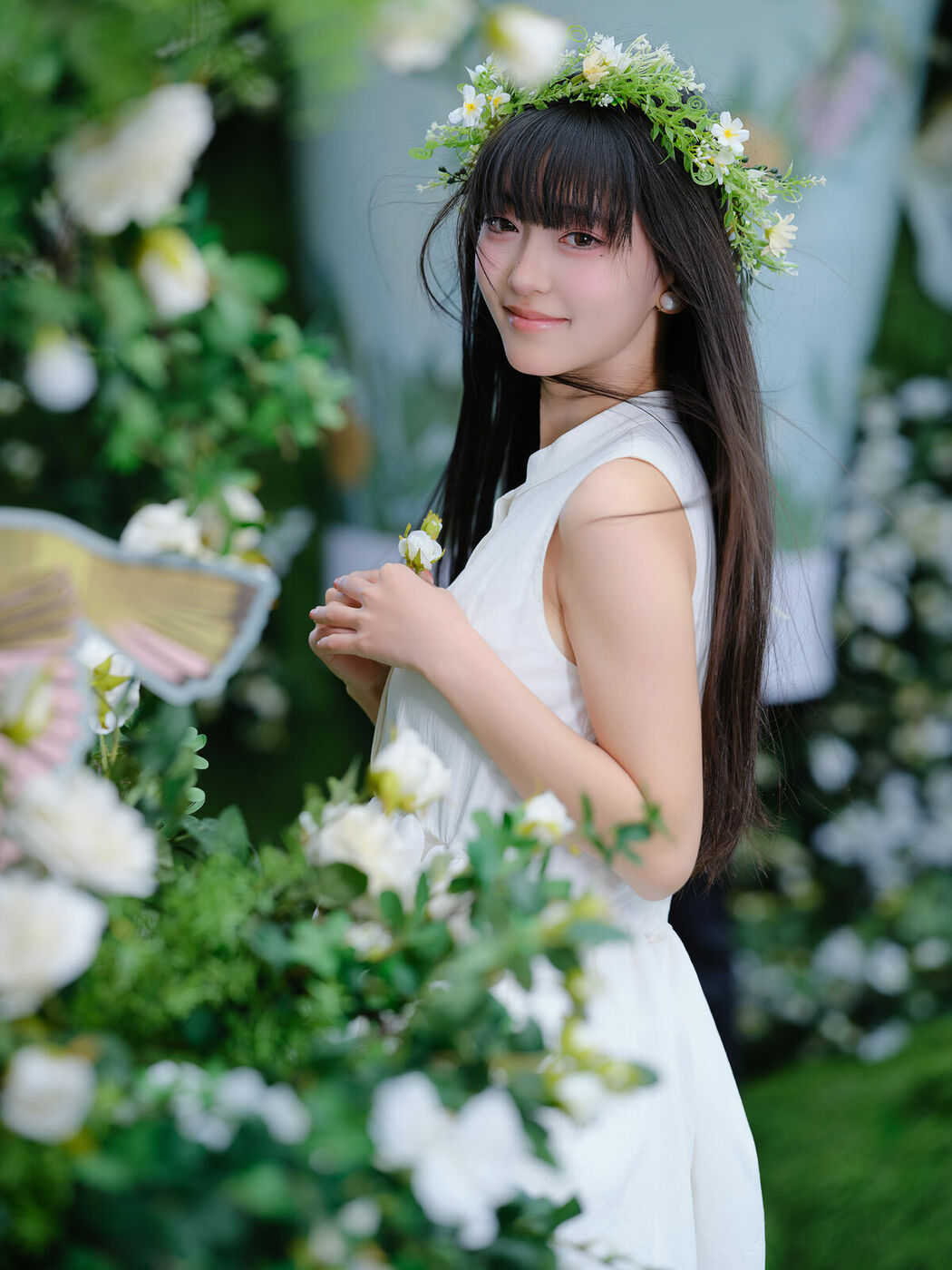 YiTuYu艺图语 Vol.8850 Leng Ku Wang Ye (17P)