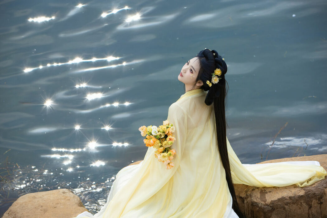 YiTuYu艺图语 Vol.8851 Wan Jiang Ting (47P)