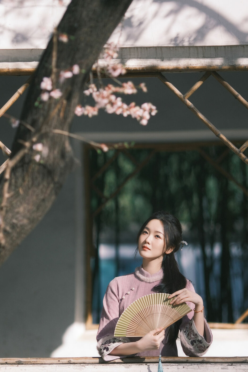 YiTuYu艺图语 Vol.8849 Xiao Ye Ye Lou Xin Yue Moon (21P)