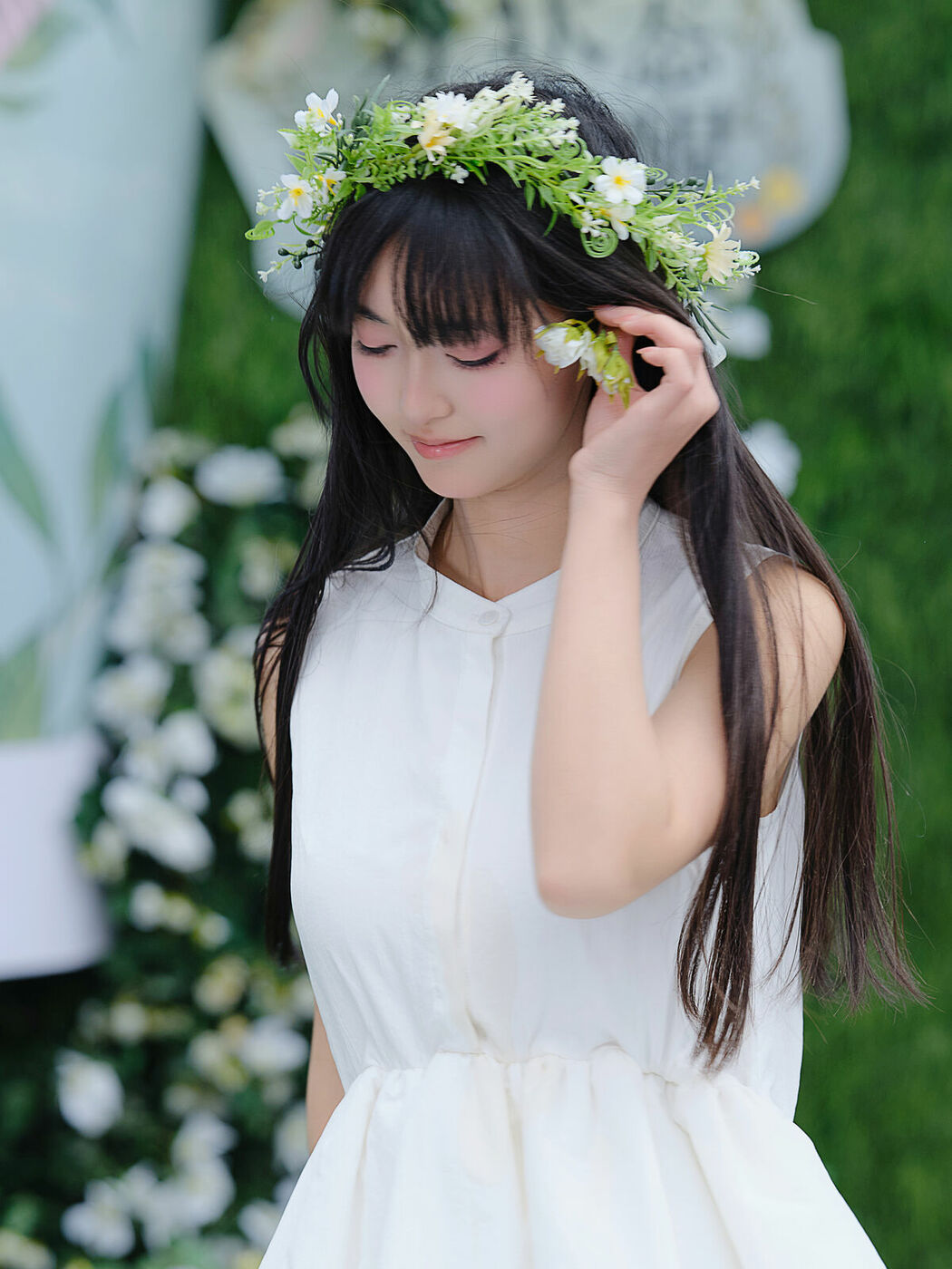 YiTuYu艺图语 Vol.8850 Leng Ku Wang Ye (17P)