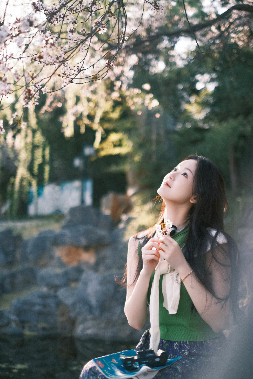 YiTuYu艺图语 Vol.8858 Xiao Ye Ye Lou Xin Yue Moon (21P)