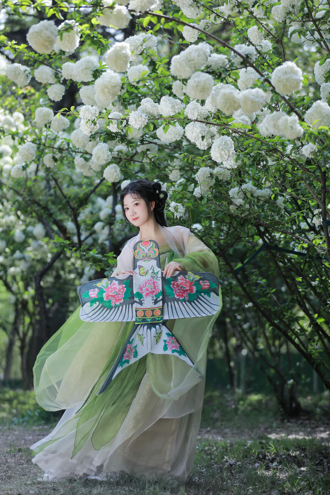 YiTuYu艺图语 Vol.8856 Xiao Bing Gan (24P)