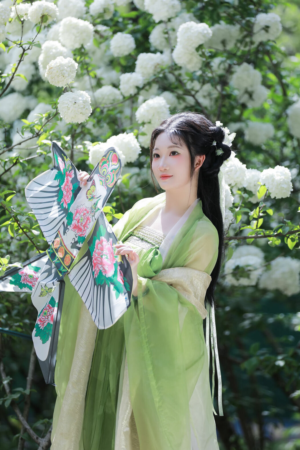 YiTuYu艺图语 Vol.8856 Xiao Bing Gan (24P)