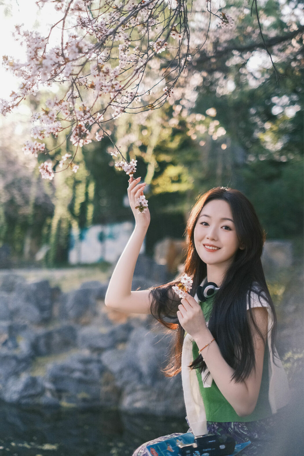 YiTuYu艺图语 Vol.8858 Xiao Ye Ye Lou Xin Yue Moon (21P)