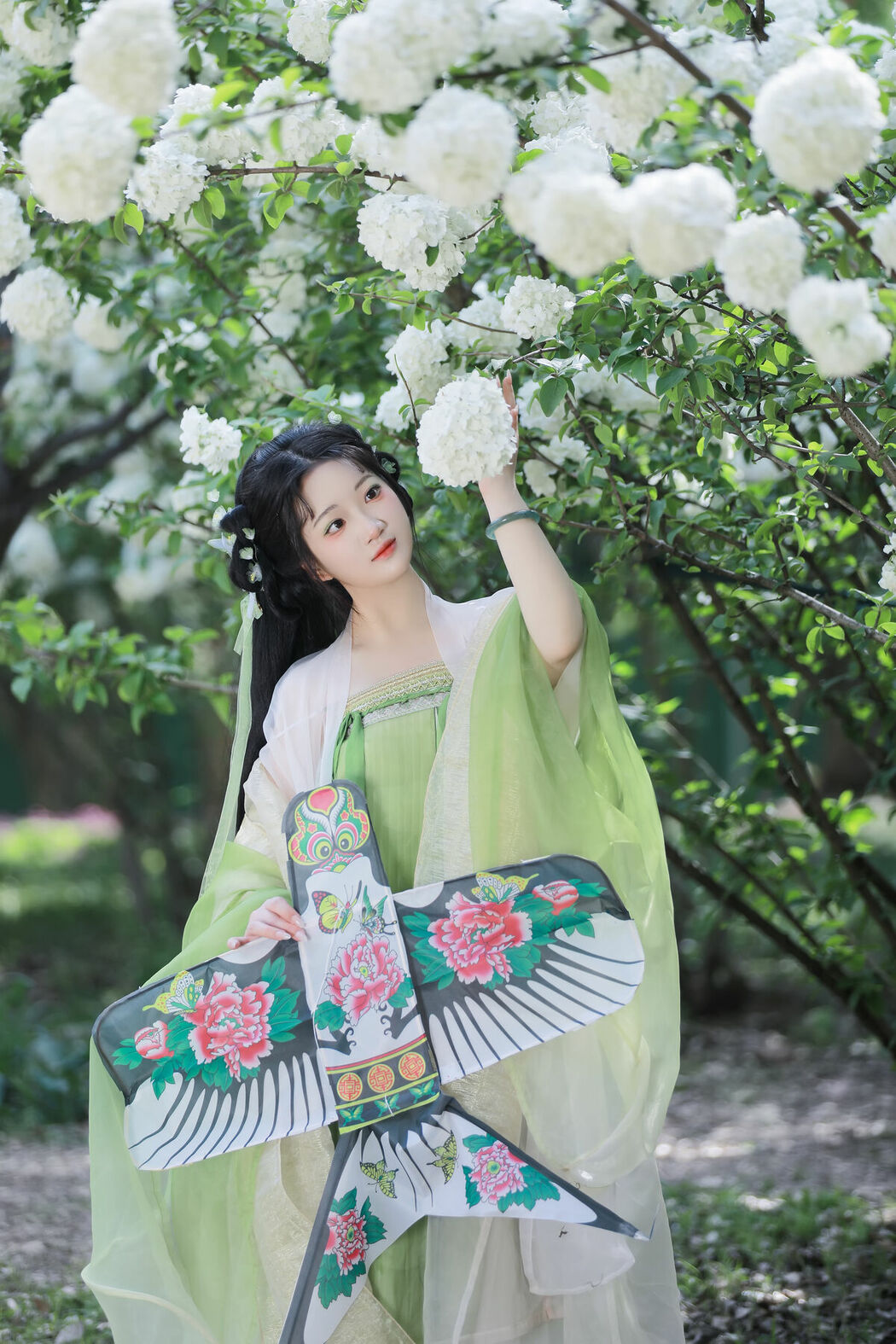 YiTuYu艺图语 Vol.8856 Xiao Bing Gan (24P)