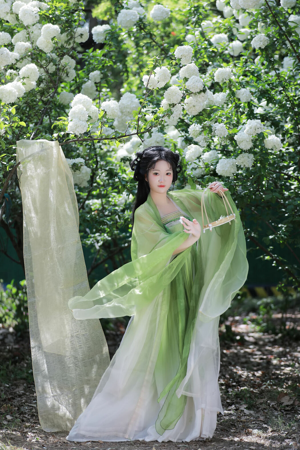 YiTuYu艺图语 Vol.8856 Xiao Bing Gan (24P)