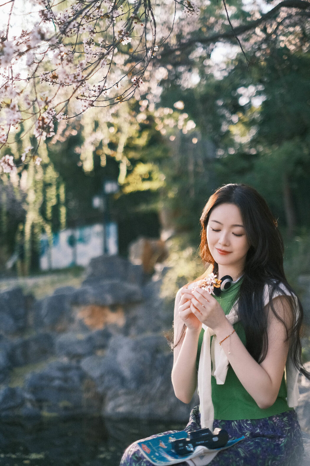 YiTuYu艺图语 Vol.8858 Xiao Ye Ye Lou Xin Yue Moon (21P)