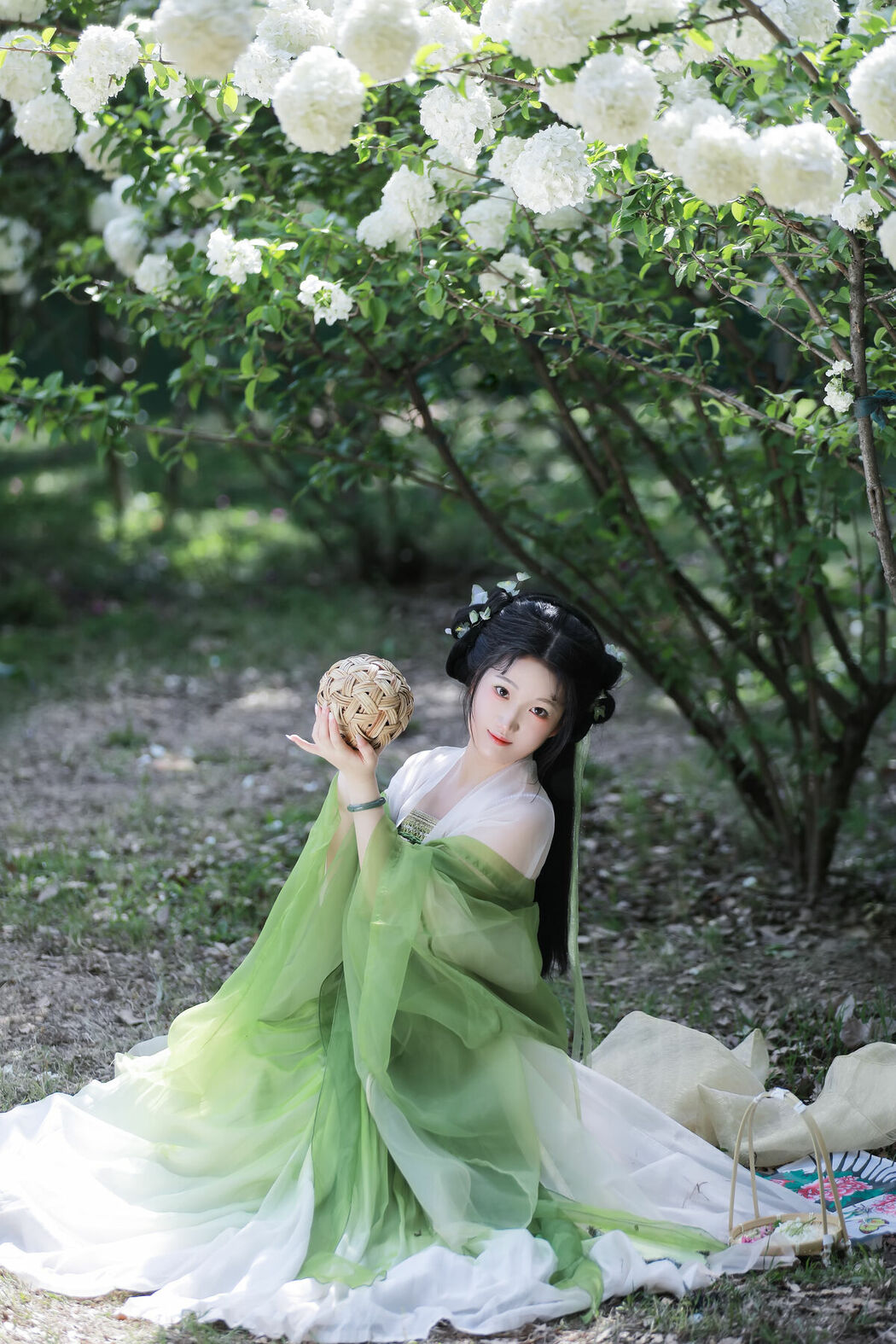 YiTuYu艺图语 Vol.8856 Xiao Bing Gan (24P)