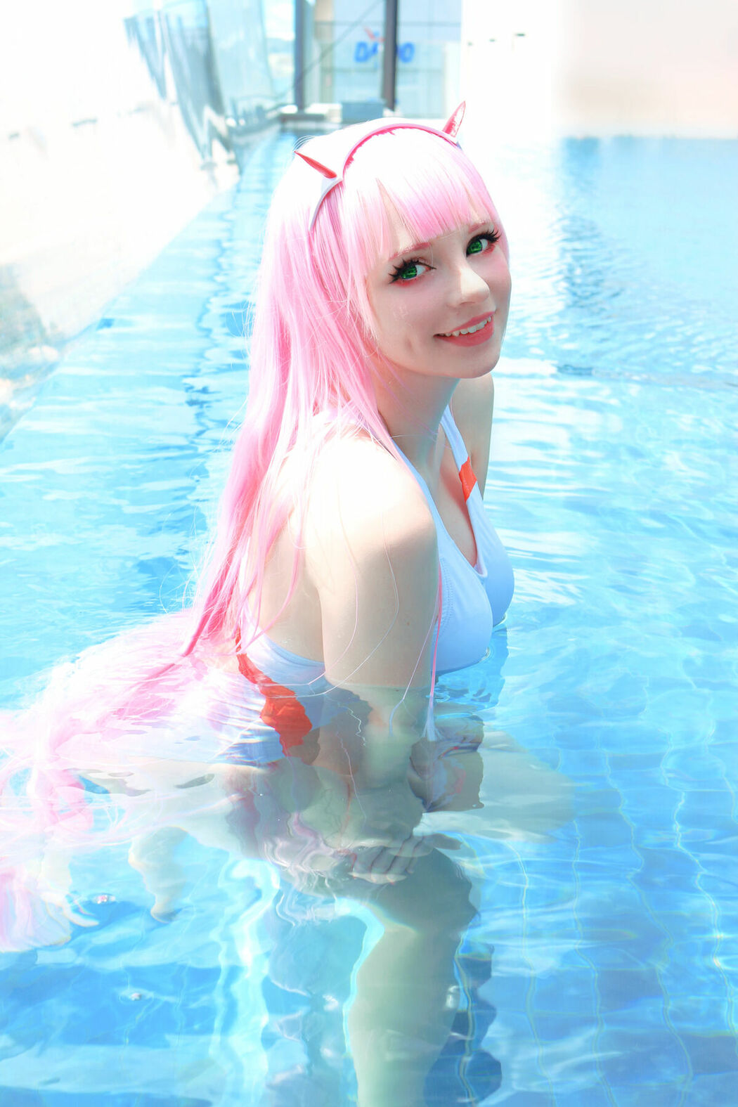 Coser@Peach milky – ZeroTwo (79P)