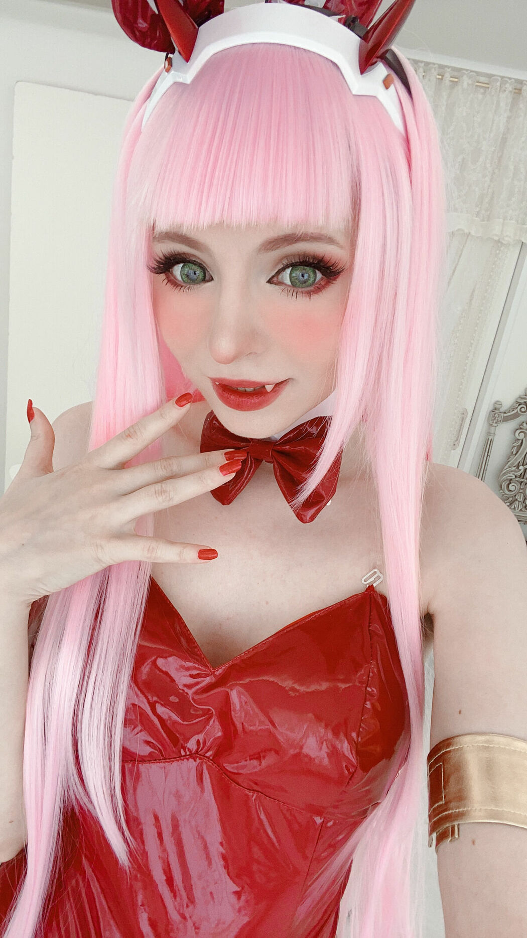 Coser@Peach milky – ZeroTwo (79P)