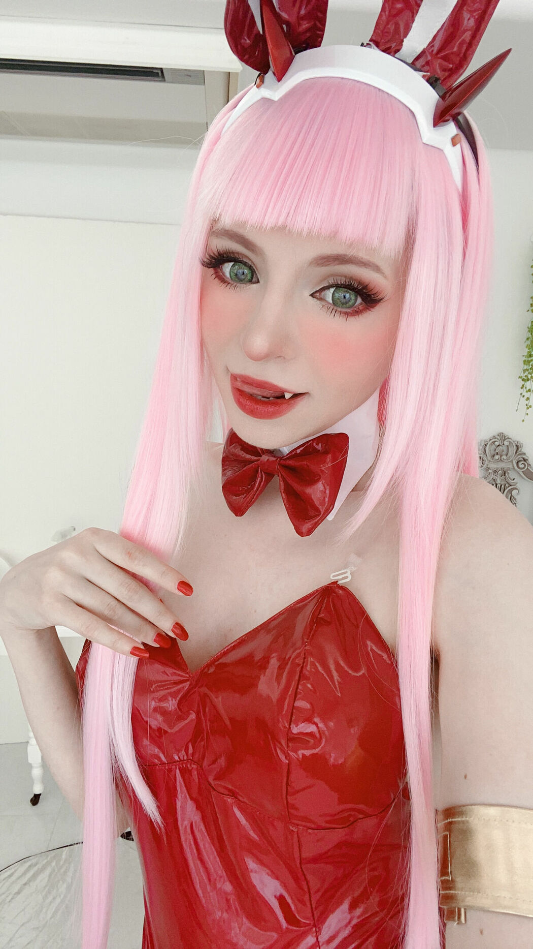 Coser@Peach milky – ZeroTwo (79P)